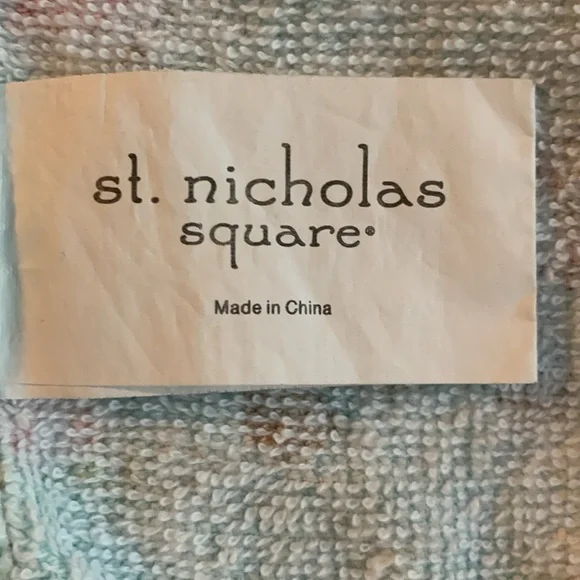 St. Nicolas Square Christmas dish towels. Set of 3. Approximately 16 1/2” x 25” - Picture 4 of 6